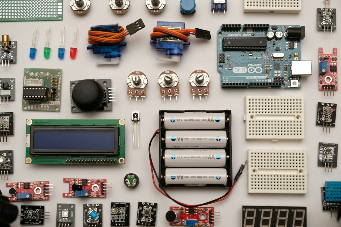 Gospodarka obiegu zamkniętego w elektronice – dlaczego urządzenia powinny być projektowane do naprawy?